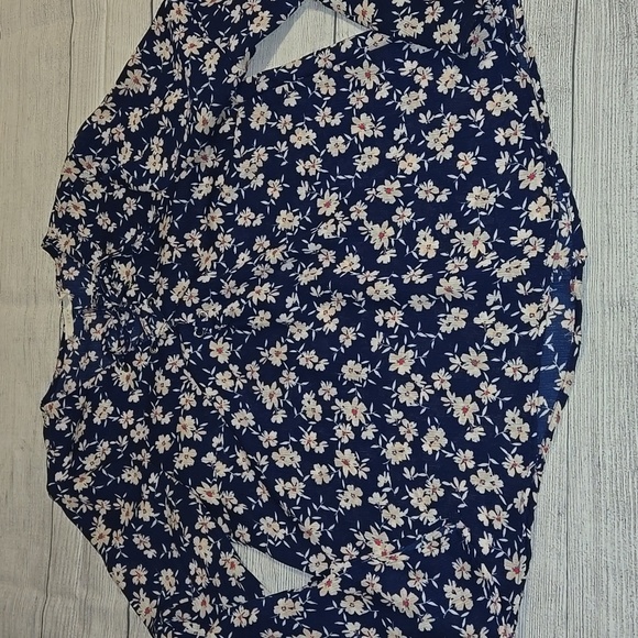 Lush Women's Floral Print Boho Bell Sleeves Blouse Blue Size Small - Picture 1 of 8